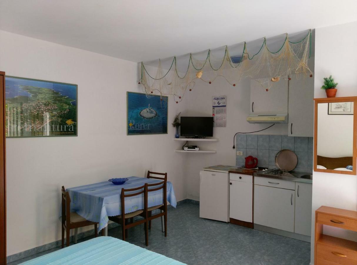 Vila Milla Premantura Luaran gambar