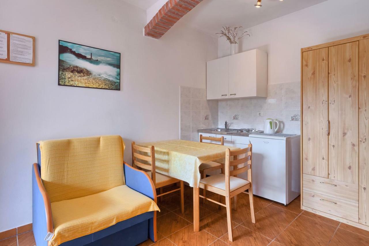 Vila Milla Premantura Luaran gambar